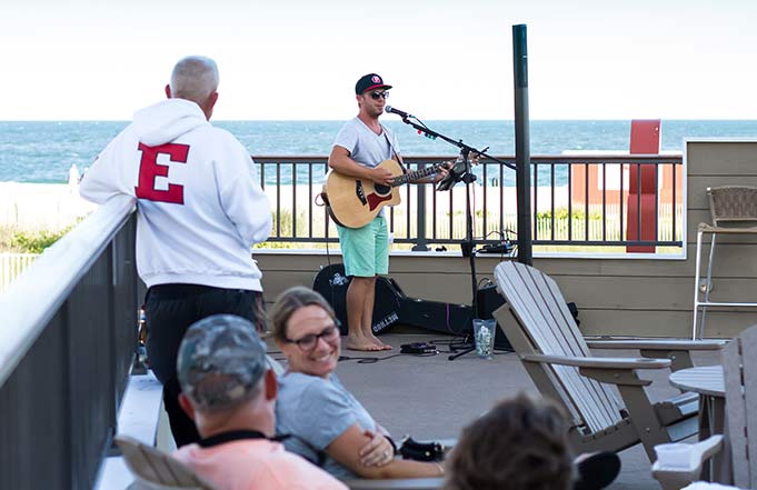 Live Entertainment - Harry's Cape May